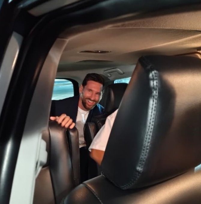 2f566b47-d7fd-4e99-95d0-4bfba2fbc056